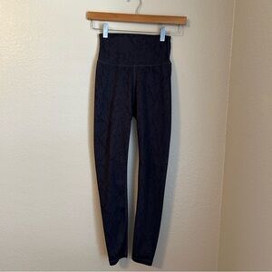 All Fenix Women’s Python Charcoal Swifty High Waist 7/8 Leggings, Size X-Small